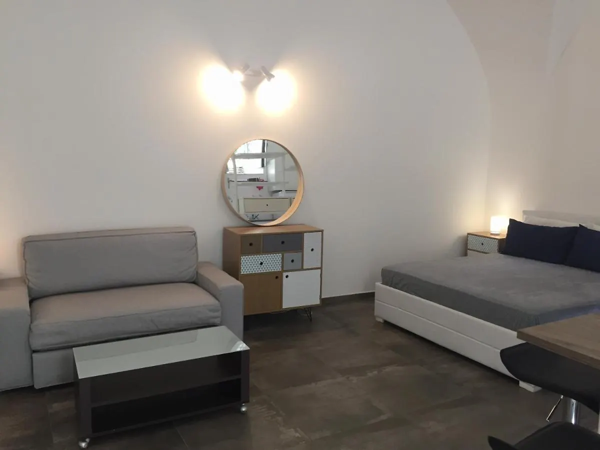 Zziny House Apartment Catania Italy